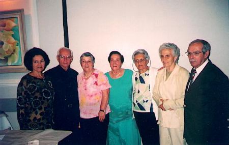 Belmira, Cludio, Lenita, Nena, Idalina, Antoninha e Jos, nas Bodas de Ouro da Nena e do Neno.