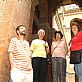 Joo Carlos, Tia Pilar, Sonia e Solange no interior do Castelo da Fundao Osvaldo Cruz.